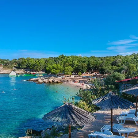 Dilly-2 By Interhome Pinezići