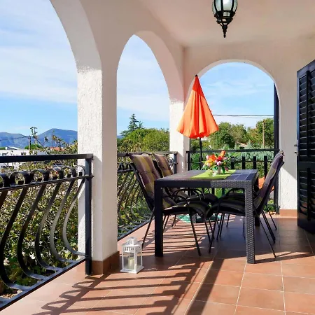 Dilly - Krk116 By Interhome *