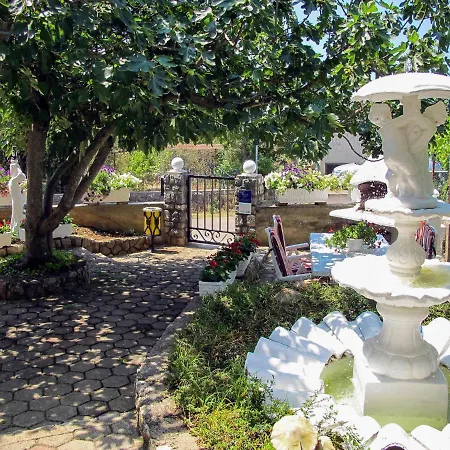 Dilly-2 By Interhome Apartman Pinezići